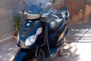 Piaggio Carnaby 200 cc nero, scooter comodo