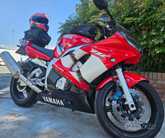 Yamaha R6