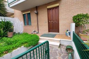Villetta a schiera di 210 m² con 4 locali e box au