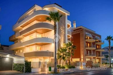 3 LOCALI A ALBA ADRIATICA