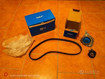 kit cinghia distribuzione e pompa acqua Renault