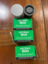 Rulli Fuji 1600 Neopan Colore Scaduti