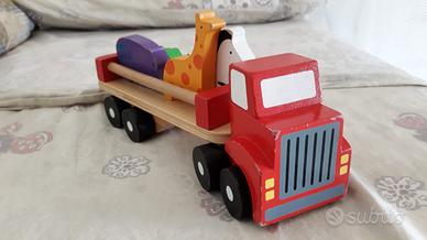 Camioncino di legno