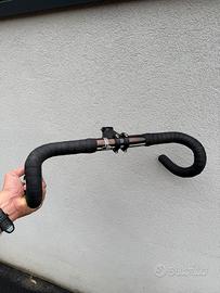 Attacco manubrio e manubrio cannondale