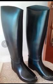 Stivali alti di gomma come nuovi- n.36