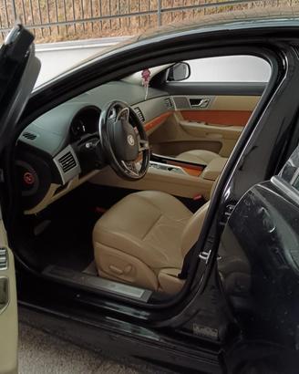 Jaguar xf 2.2 190 cv
