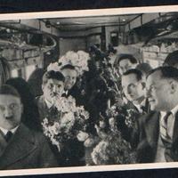 FOTO PROPAGANDA TEDESCA 1932 HITLER NELL'AEREO WW2