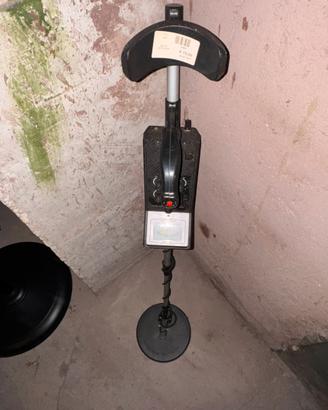 Metal detector md1006