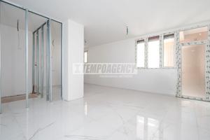 RIF: AN289S - Ampio trilocale di 120 mq completame