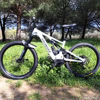 EBIKE  SPECIALIZED 2021  500WATT  TAGLIA L 1400 KM