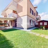 Piano terra ristrutturato residence ''Villa El.En.