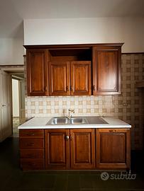 Cucina Veneta Cucine usata con elettrodomestici