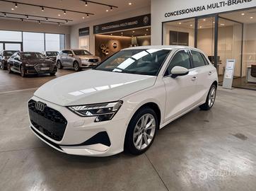 Audi A3 Sportback 1.5 tfsi mhev Business Advanced