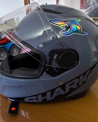 Casco Shark