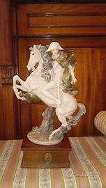 Scultura Napoleone porcellana Capodimonte Armani