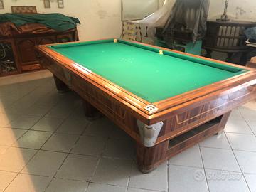 BILIARDO PRIVATO MODELLO URSUS CON BUCHE