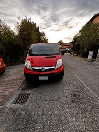 Opel vivaro 2500cc