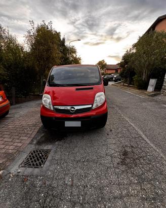 Opel vivaro 2500cc