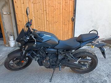 Moto Yamaha MT07