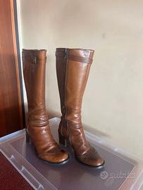 Stivale vero cuoio marrone