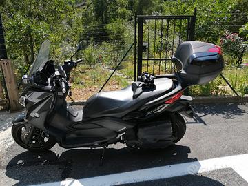 Moto Yamaha XMax 400