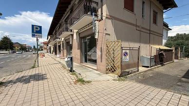 NEGOZIO A ALBA