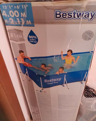 Piscina nuova mai usata