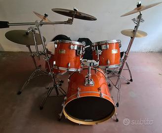 Batteria Mapex serie M con piatti, aste e borse co