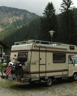 Camper vintage Hymer con portamoto omologato