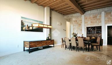 CASA DI CORTE A LARCIANO