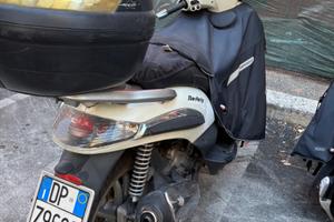 Piaggio Beverly 300 Tourer