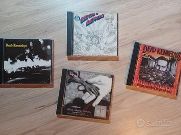 4 CD del gruppo DEAD KENNEDYS