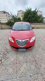 Lancia Ypsilon 1.2 8v