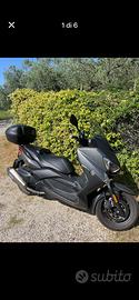 Yamaha X-MAX 400