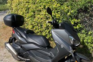 Yamaha X-MAX 400