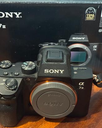Mirrorless Sony Alpha A7III