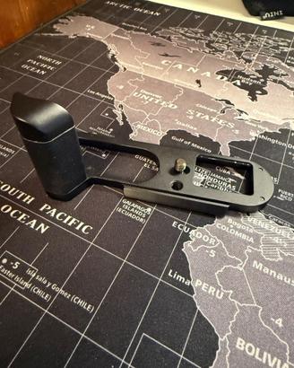 Impugnatura in metallo JJC per fotocamera Leica Q2