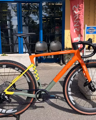gravel MEGAMO SILK 01 tg M GRAVE ZIPP 303 S XPLR