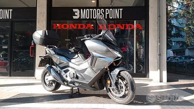 Honda Forza 750 STYLE