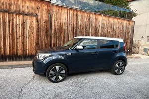 Kia soul 1.6 crdi you®full automatica neopatentati