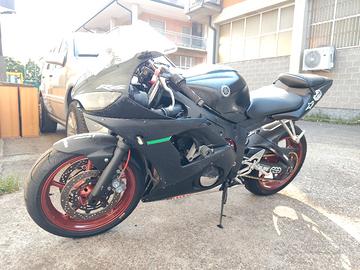 Yamaha R6