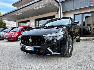 Maserati Levante V6 3.0 Diesel Gransport 250 CV