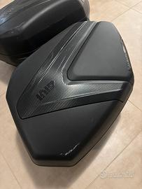 Valigie laterali GIVI v37NN