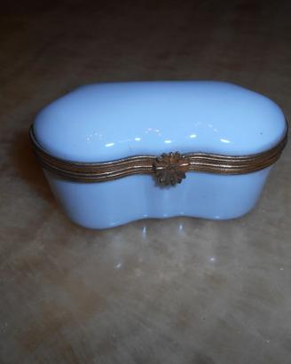 PORTAPILLOLE PORTAGIOIE VINTAGE IN PORCELLANA.