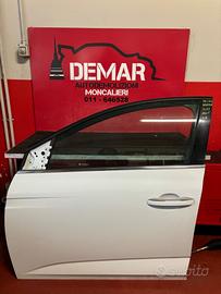 Porta anteriore sinistra Renault Megane SW 2017