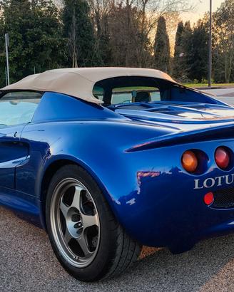 Lotus Elise 1.8