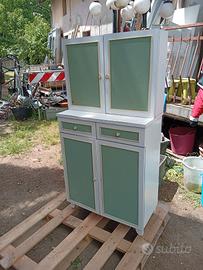 mobiletto per bagno vintage