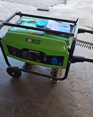 Generatore di corrente Foxcot KB3000 2,8 kW AVR