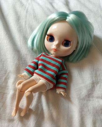 Blythe doll