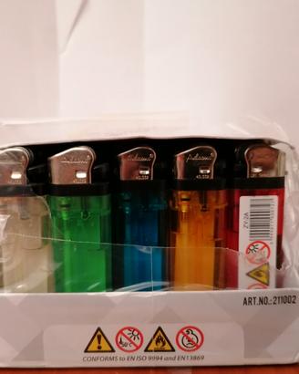Scatola 47 accendini nuovi, diversi colori